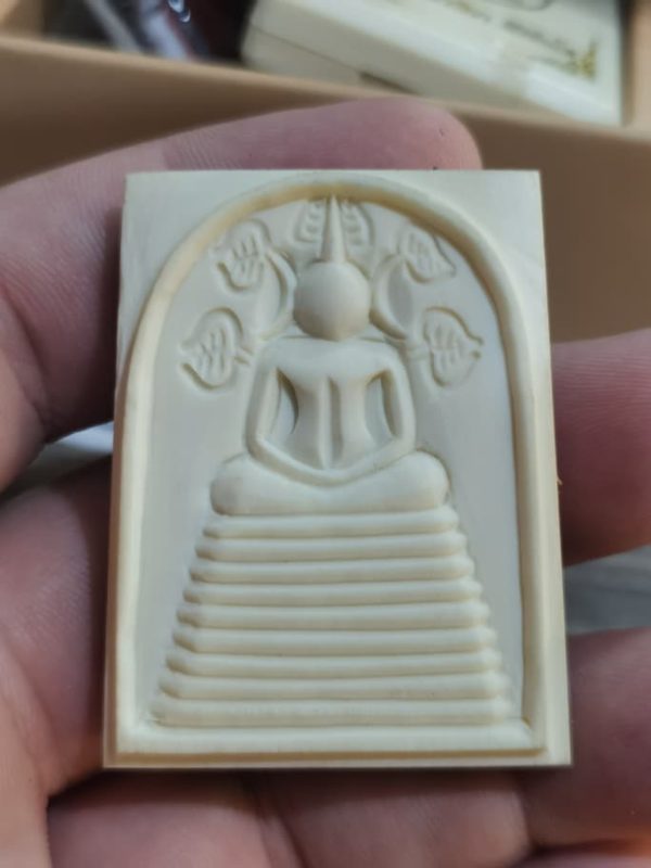 Phra Somdej Bodhi Leaf Amulet